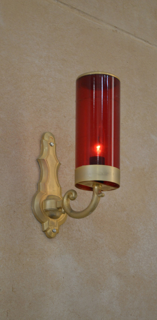 STranseptSanctuaryLamp