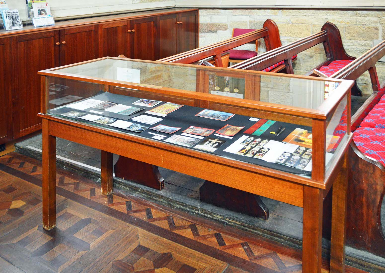 DisplayCabinet