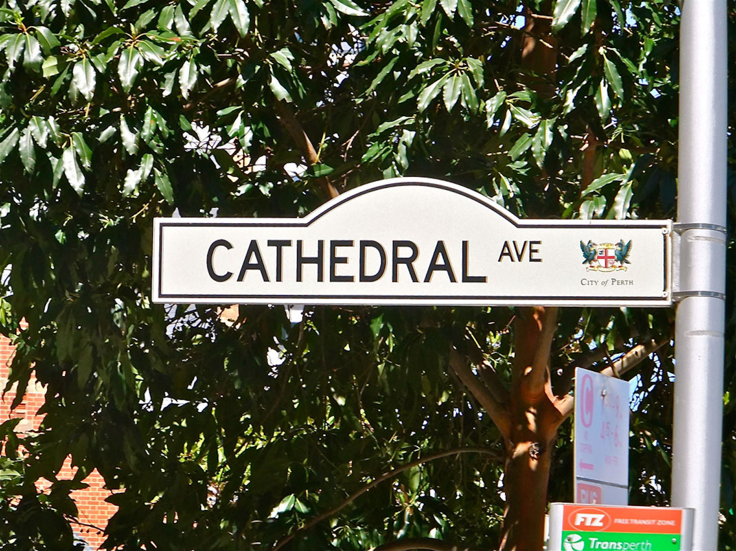 CathedralAveSign