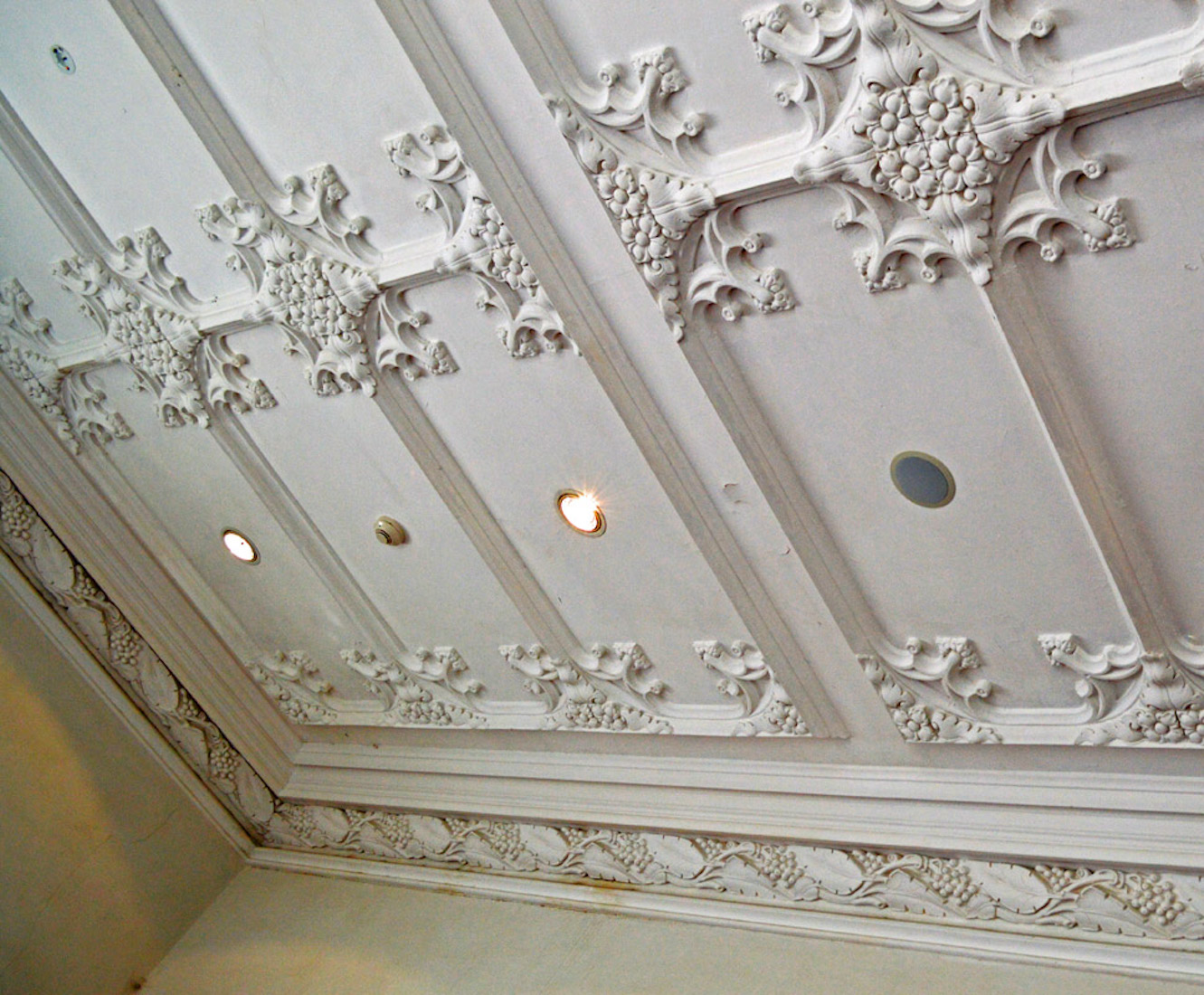 FoyerCeiling