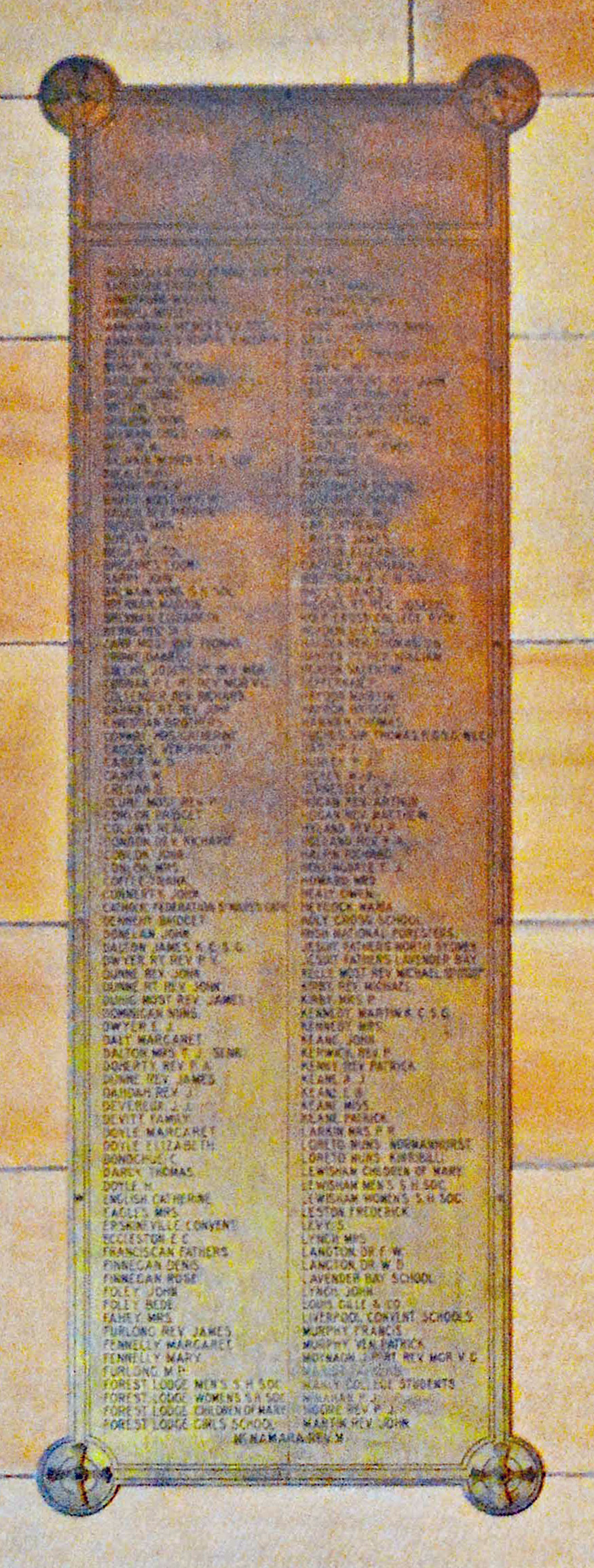 BSTranseptWarLMemorialPlaques