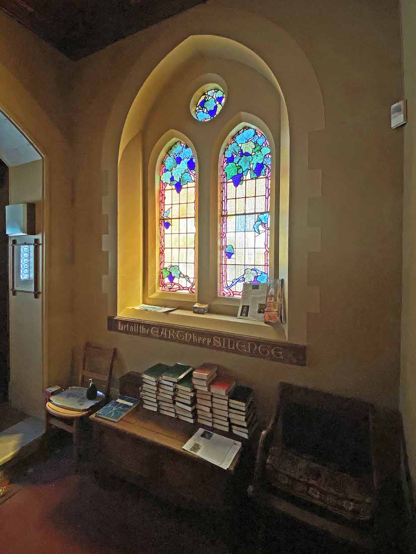 AFoyerWindows