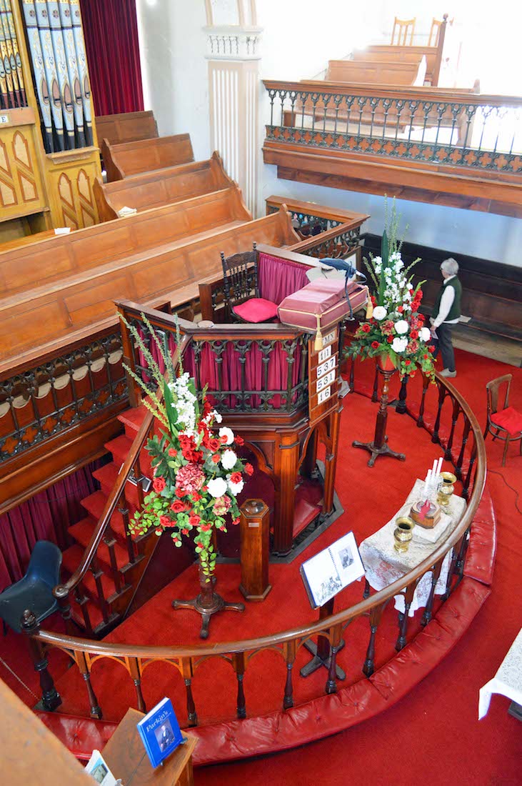 LookingDownonPulpit