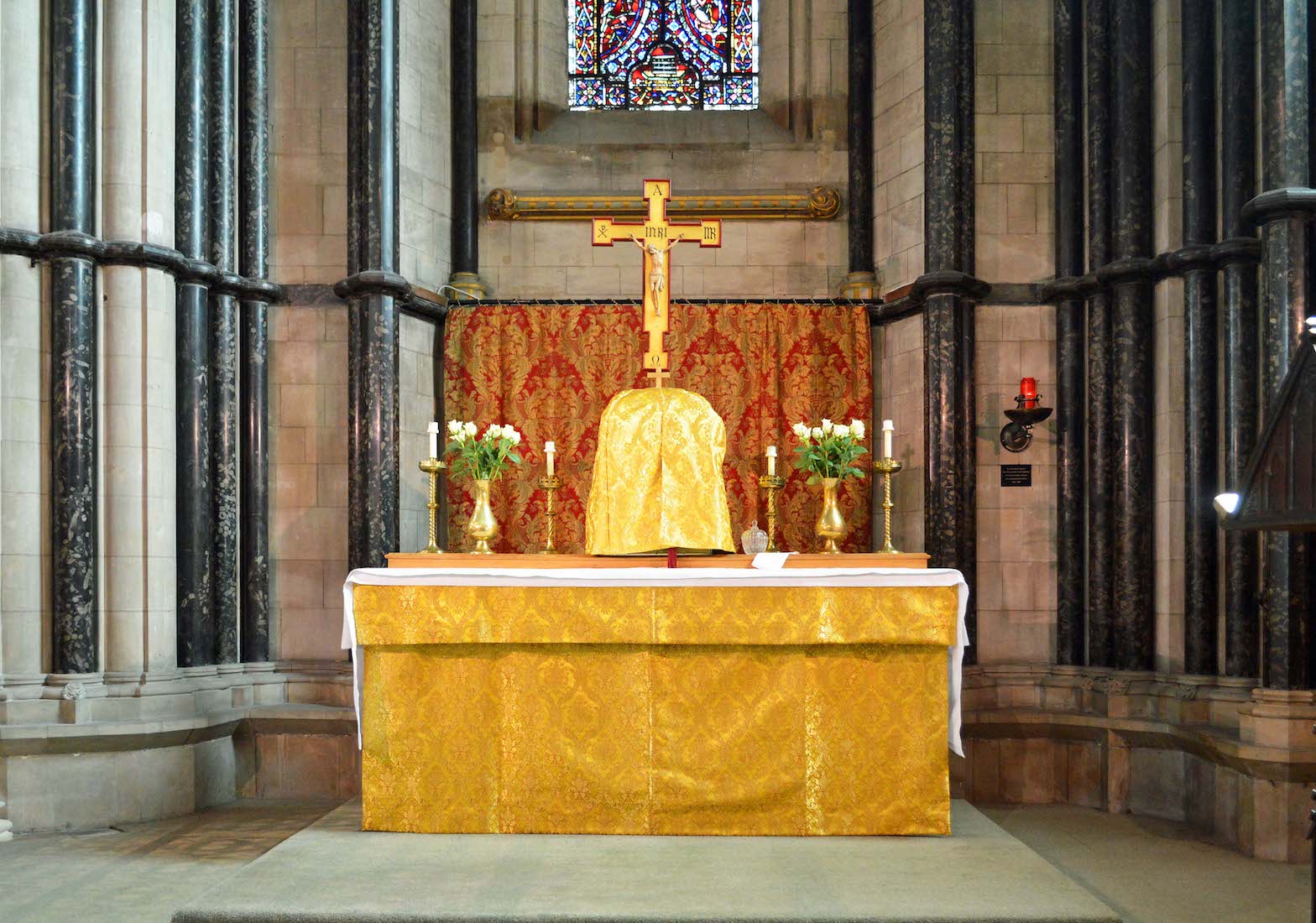 BlessedSacramentChapelAltar