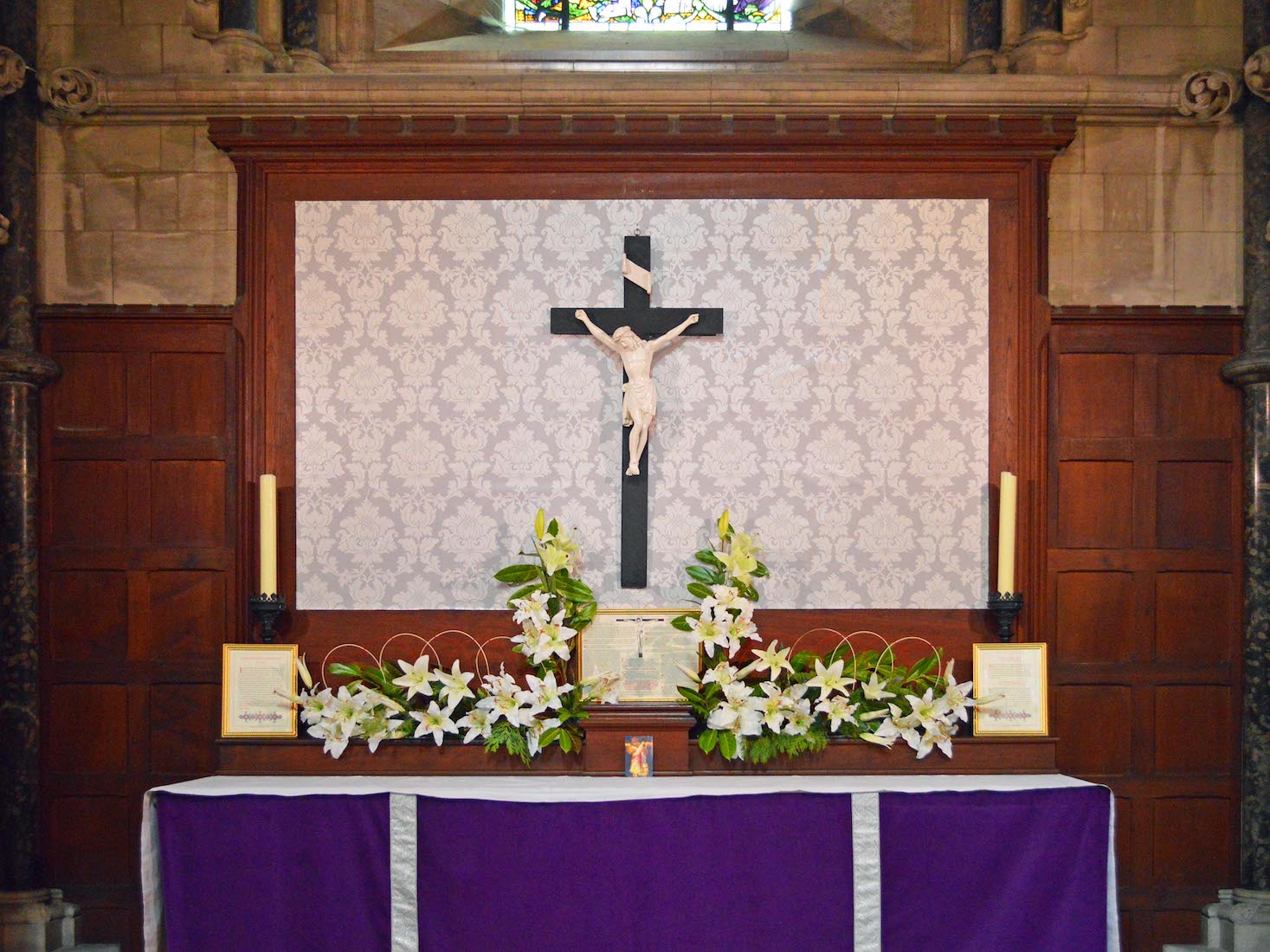 MemorialChapelAltar