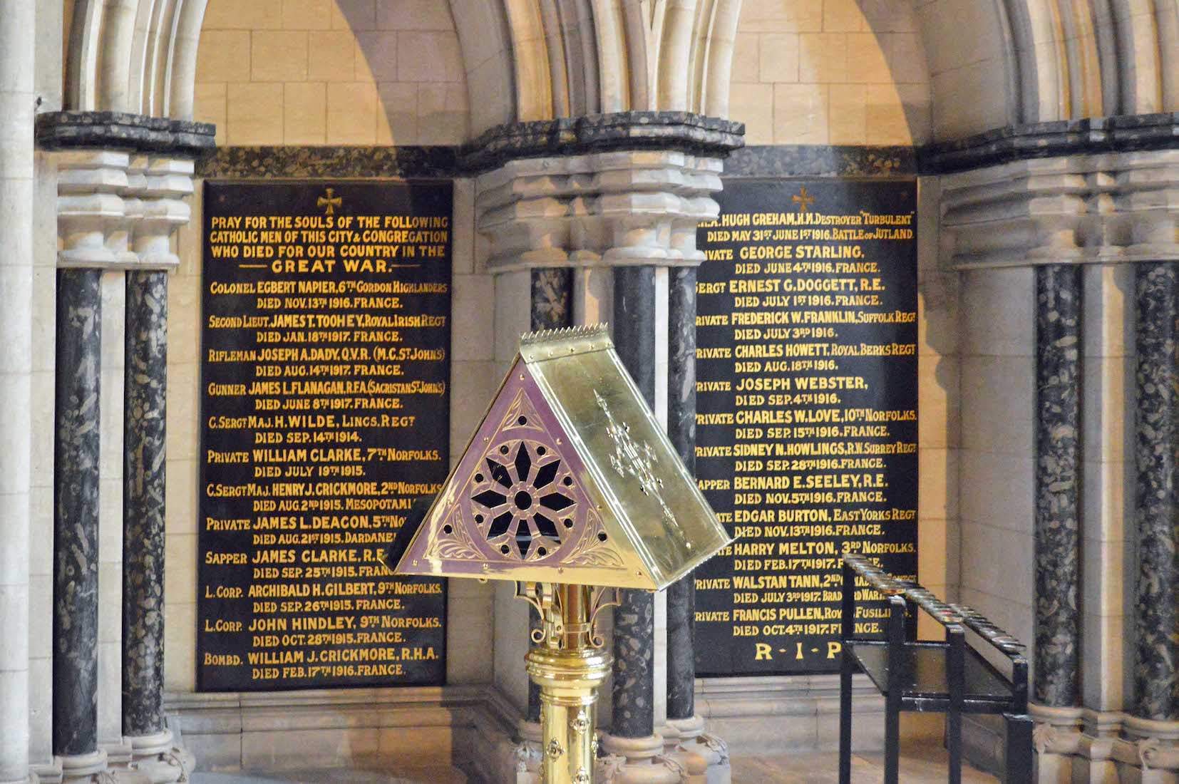 MemorialChapelMemorialWall