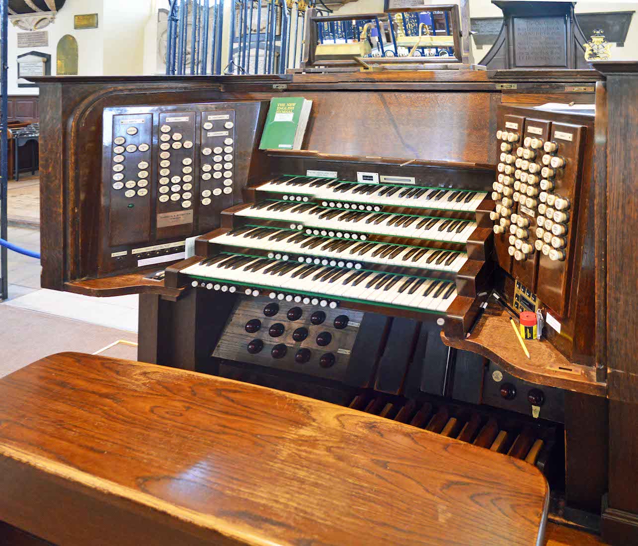 OrganConsole