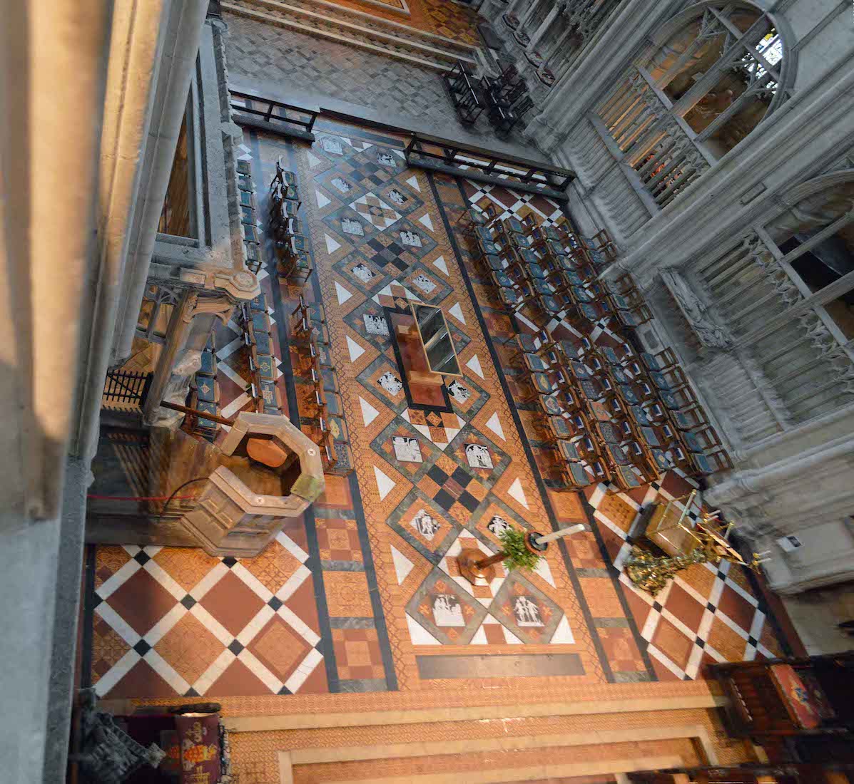 LookingDownonChancel