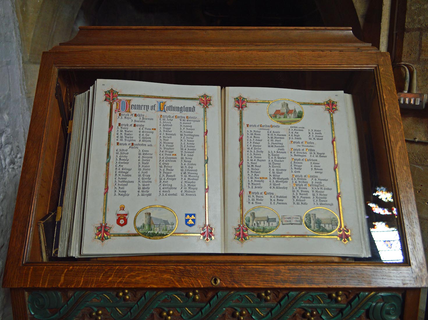 StSavioursChapelBookOfRemembrance