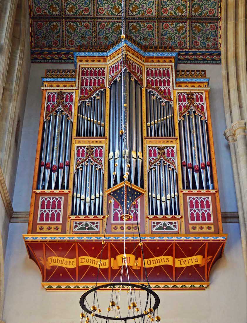 OrganPipesFacingNave