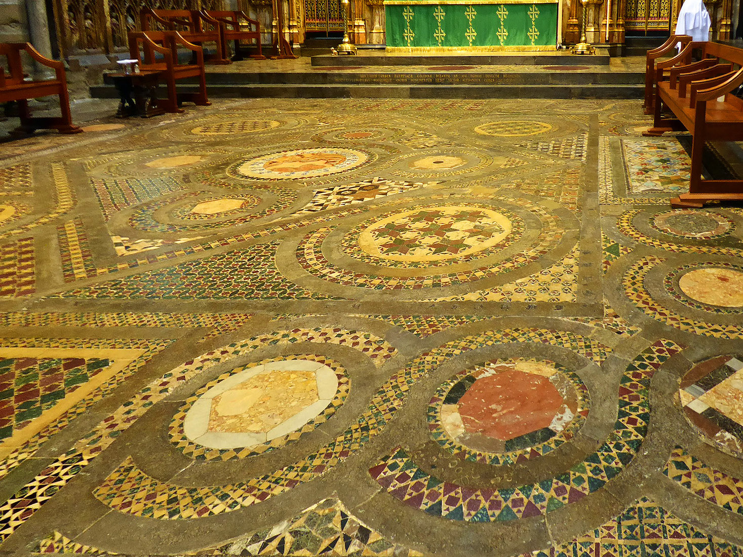 F04MosaicFloorbyHighAltar