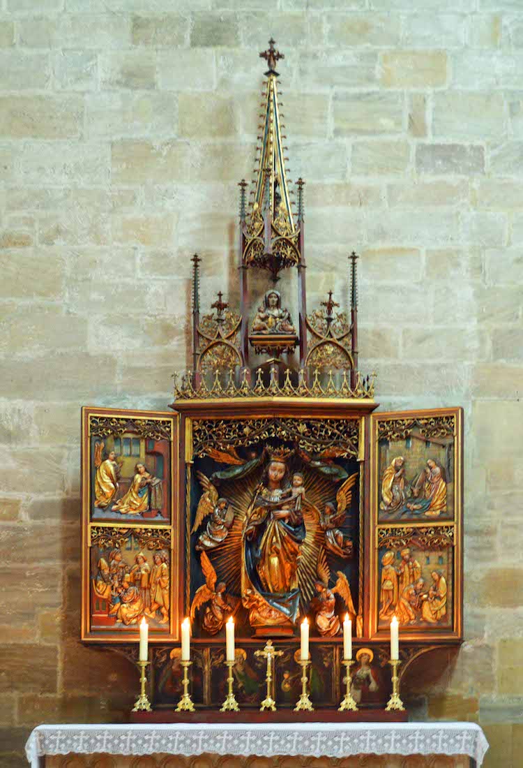 SAisleMadonnaAltar