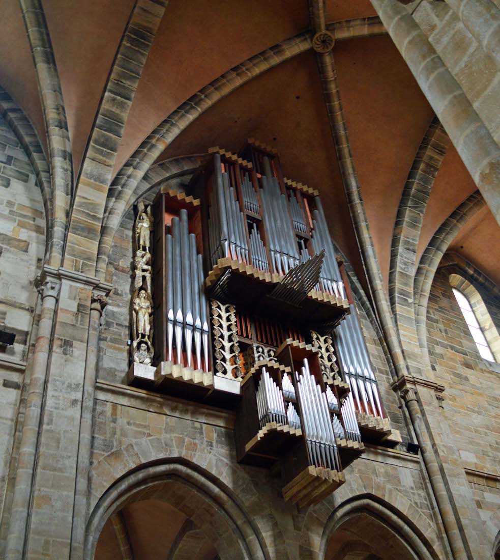 OrganAbovePulpit