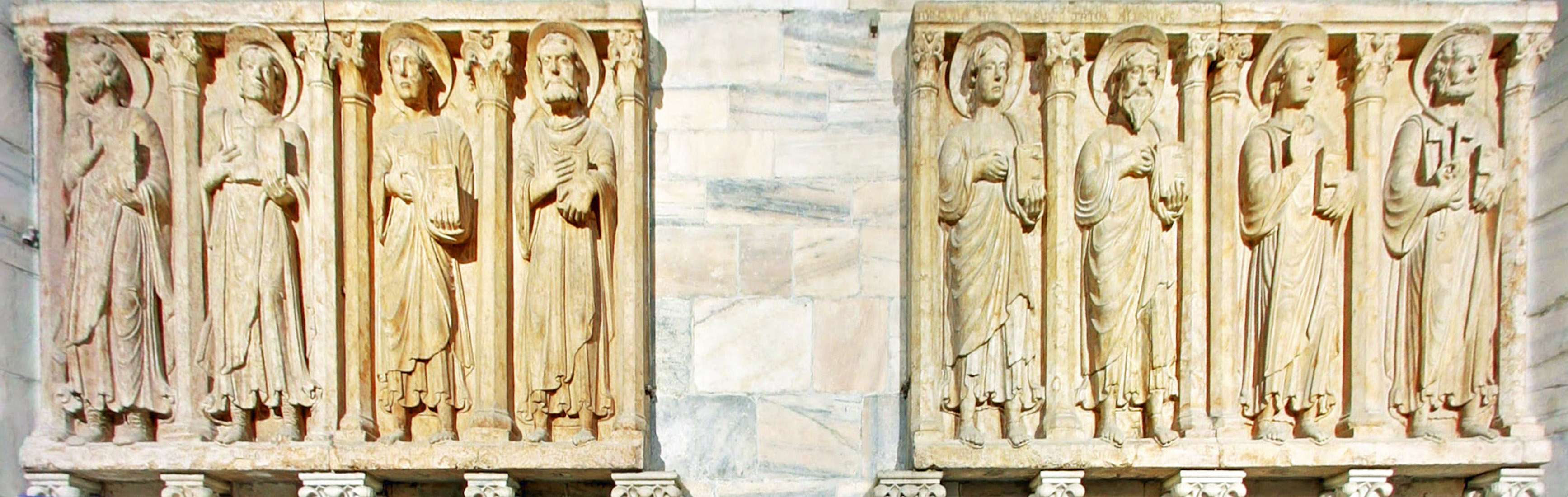 CNNaveSculpturesW2EGSV