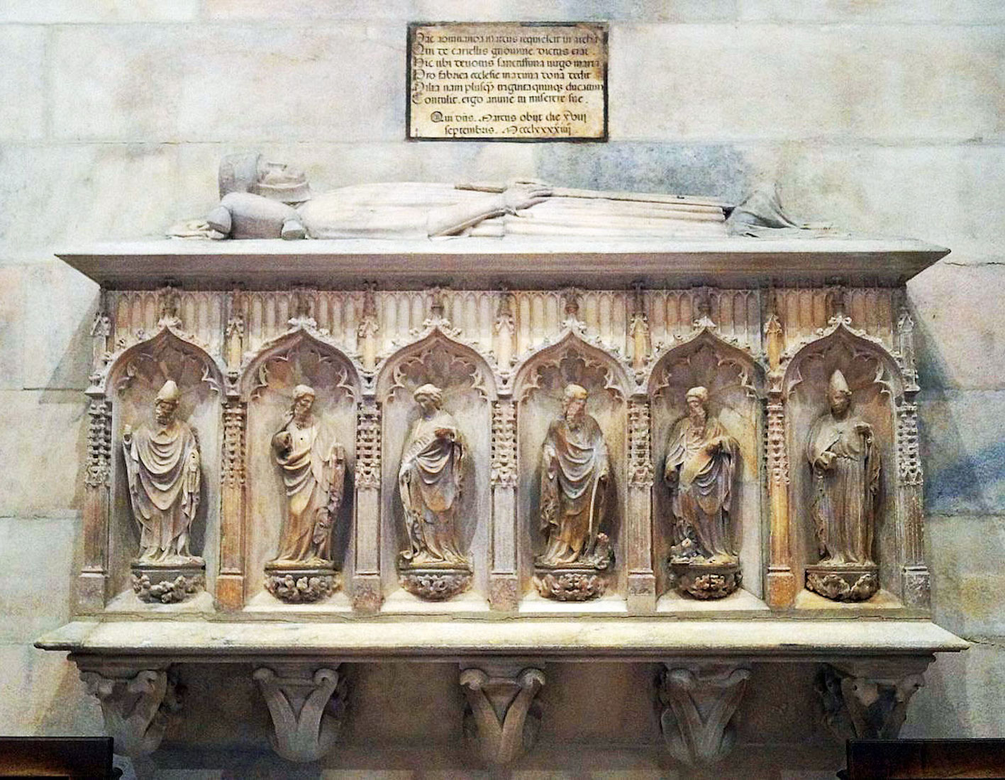 AASarcophagusE5WTAMassimiianoPjpg