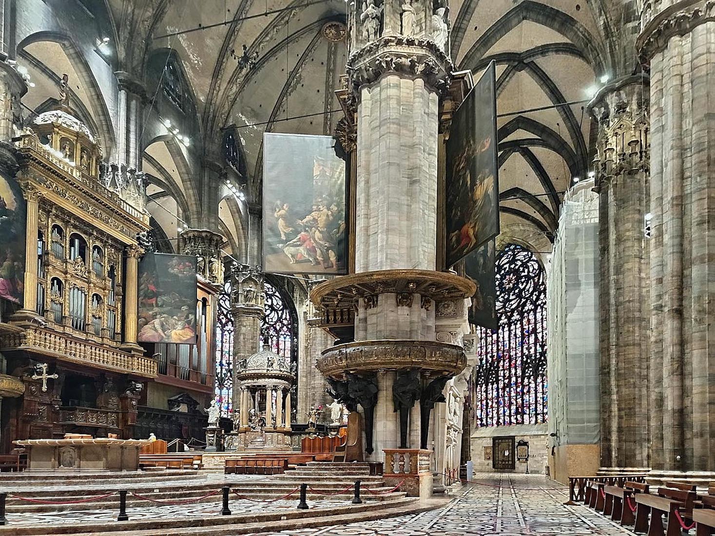 57A Nave Altar TA Célia C