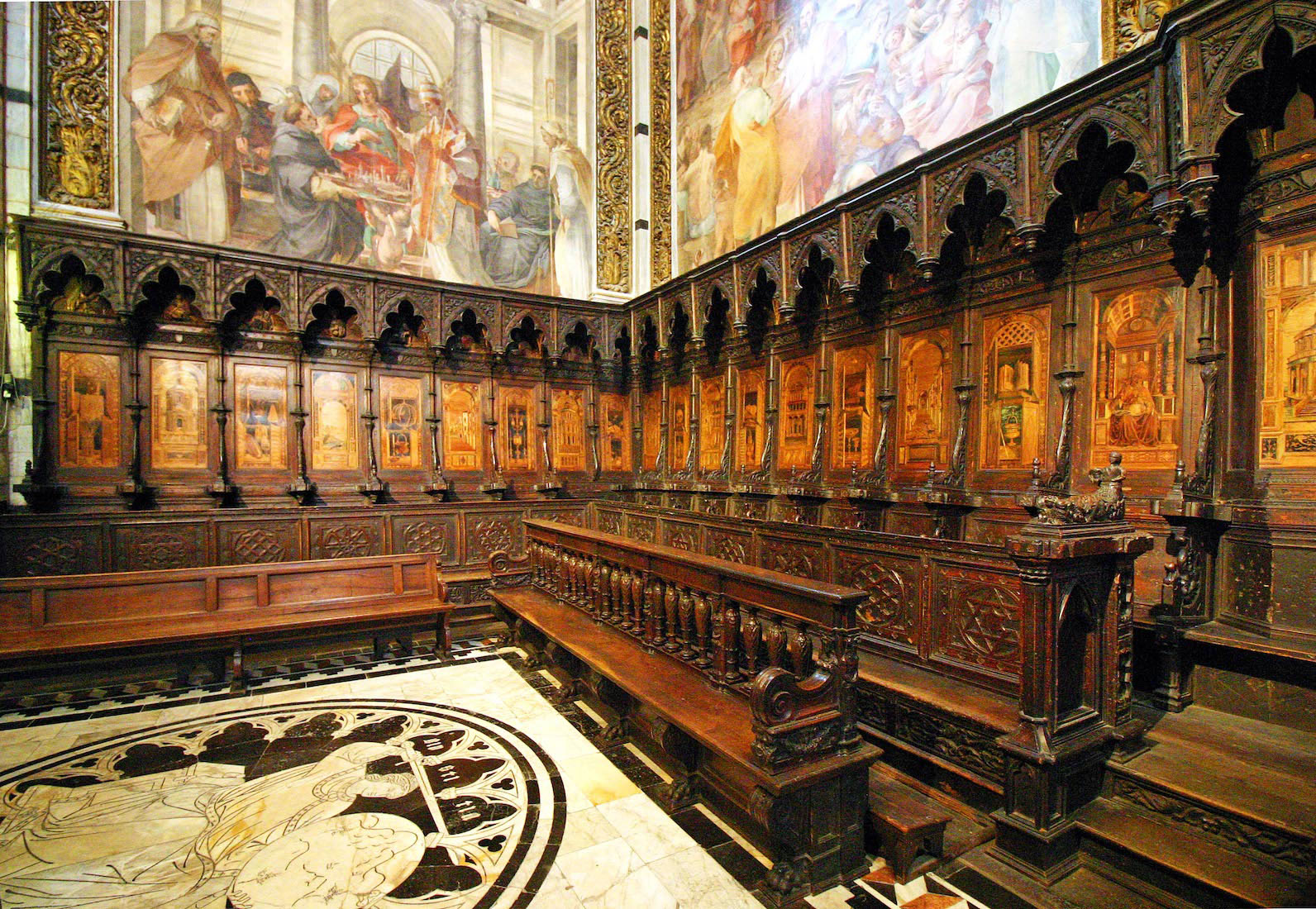 E09 N Choir Stalls WC José Luiz Bernardes Ribeiro