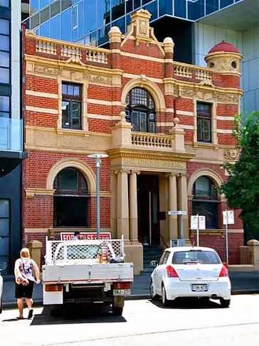 West Hindmarsh Sq