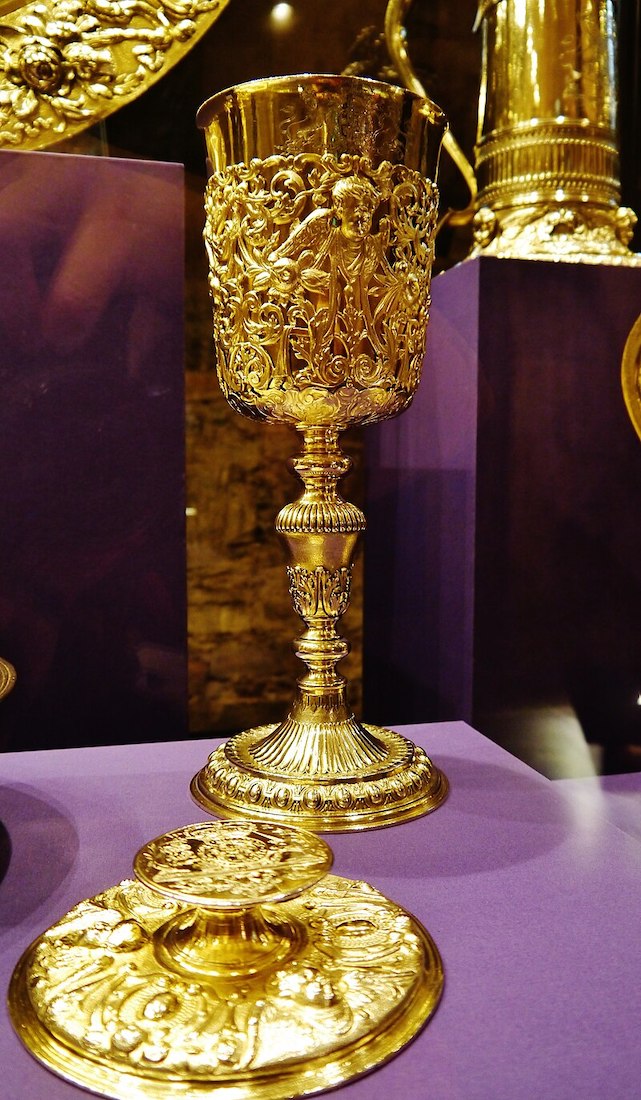 CDublinChristChurchCathedralInteriorCryptTreasuryGeorgianSilver10
