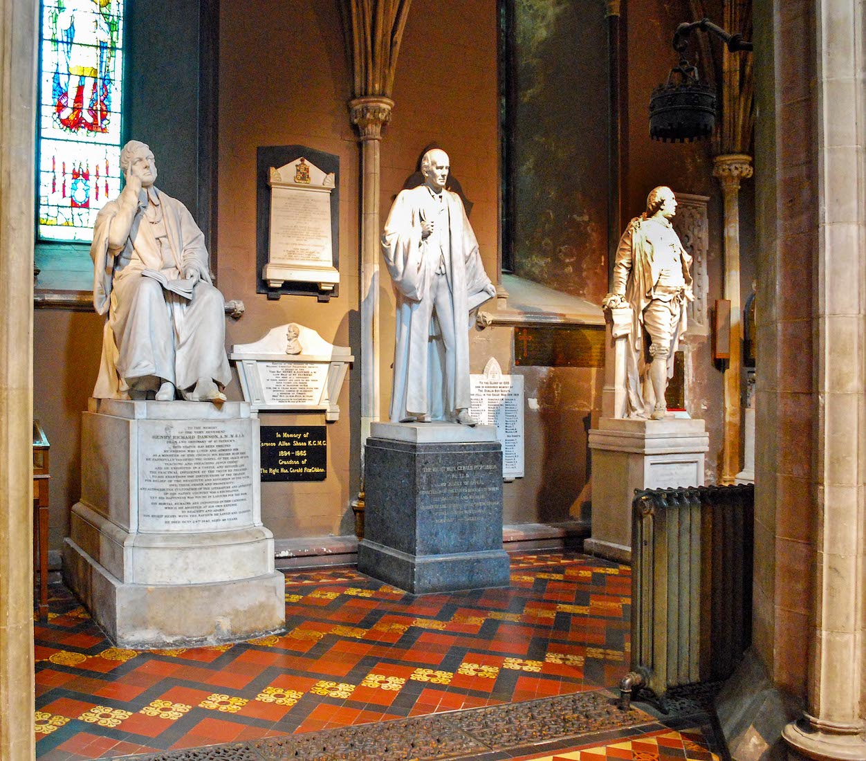 NorthAisle19thCentStatuesLM