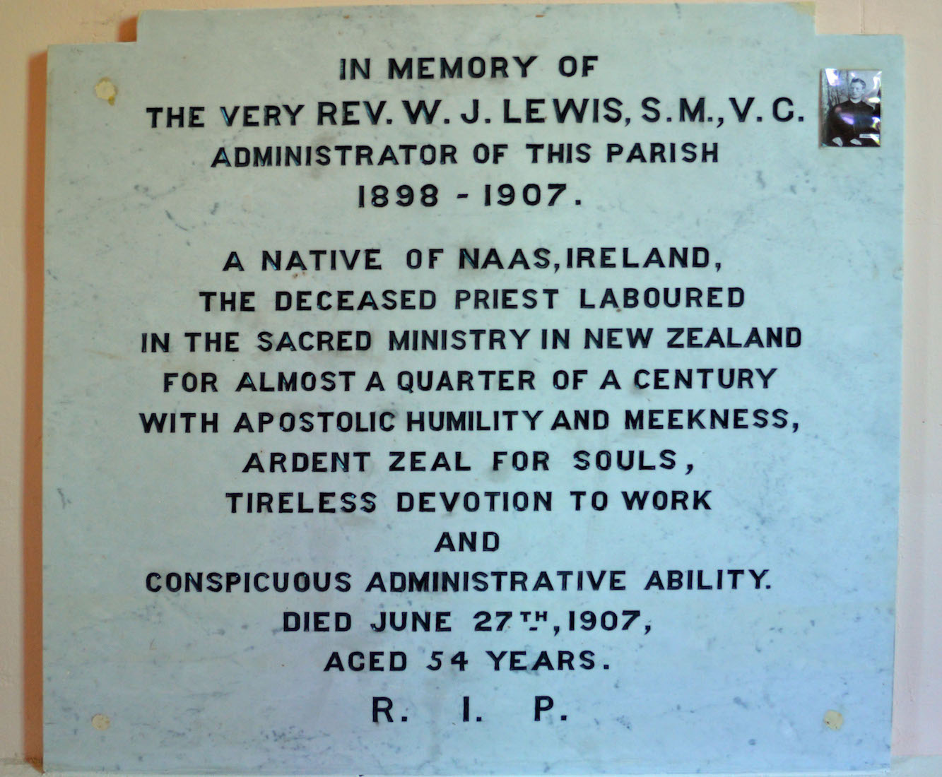 Plaque