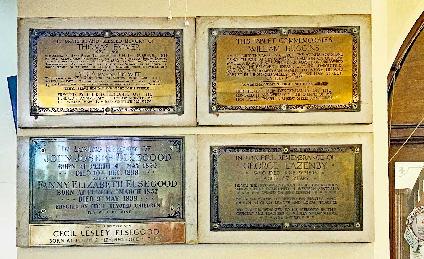 NFoyerWWallPlaques